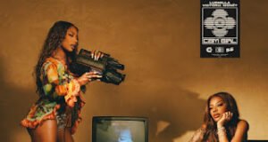 Ludmilla & Victoria Monét – CAM GIRL Ludmilla & Victoria Monét – CAM GIRL