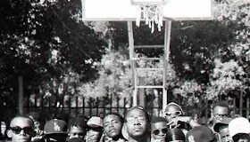 Yung Mypro – BOLA AO CESTO (feat. King Clay) Yung Mypro - BOLA AO CESTO (feat. King Clay)